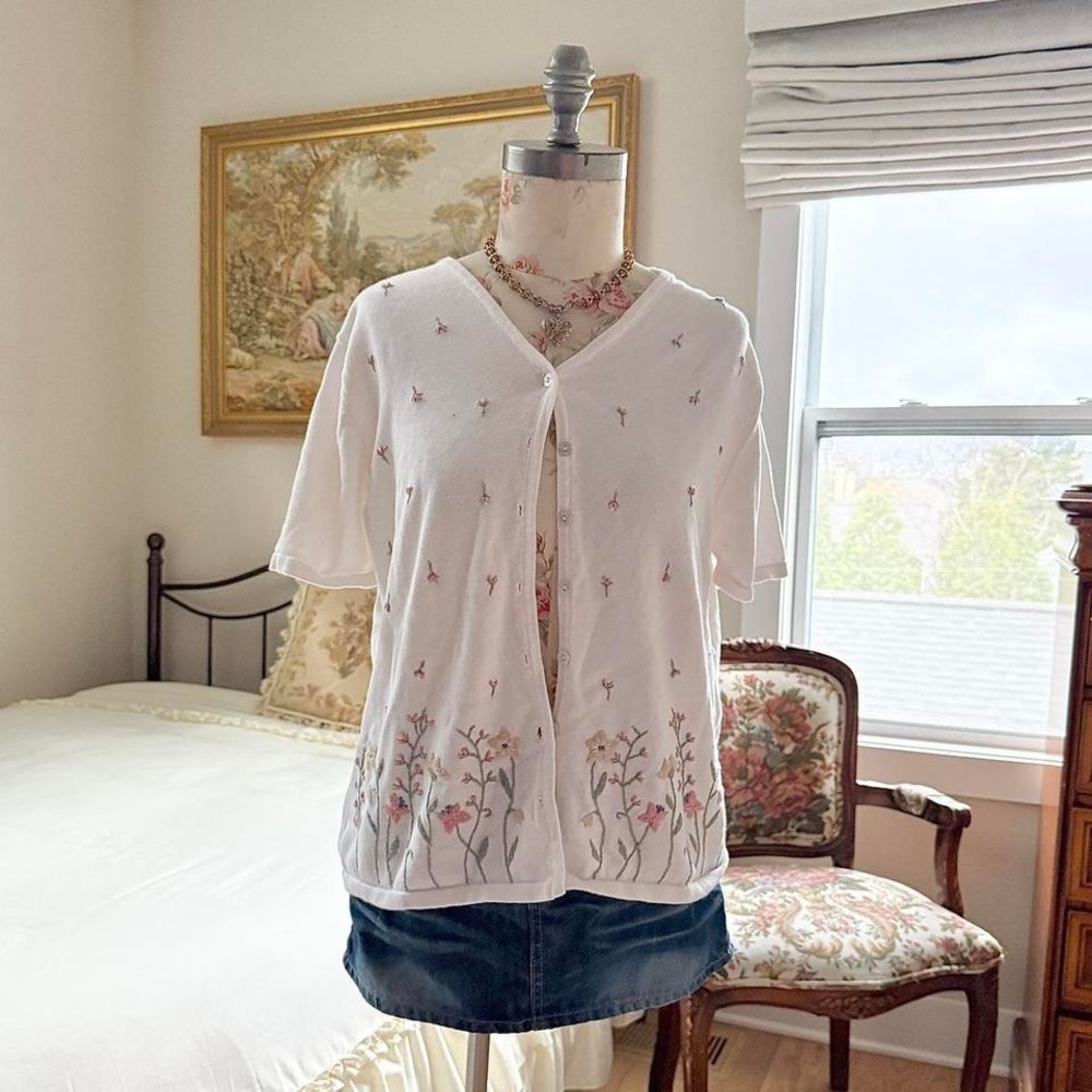 Y2K white embroidered short sleeve‎ cardigan Croft and Barrow